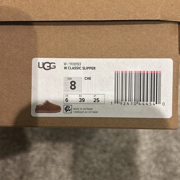 Ugg Classic Slipper in Chestnut - Picture 4 of 4